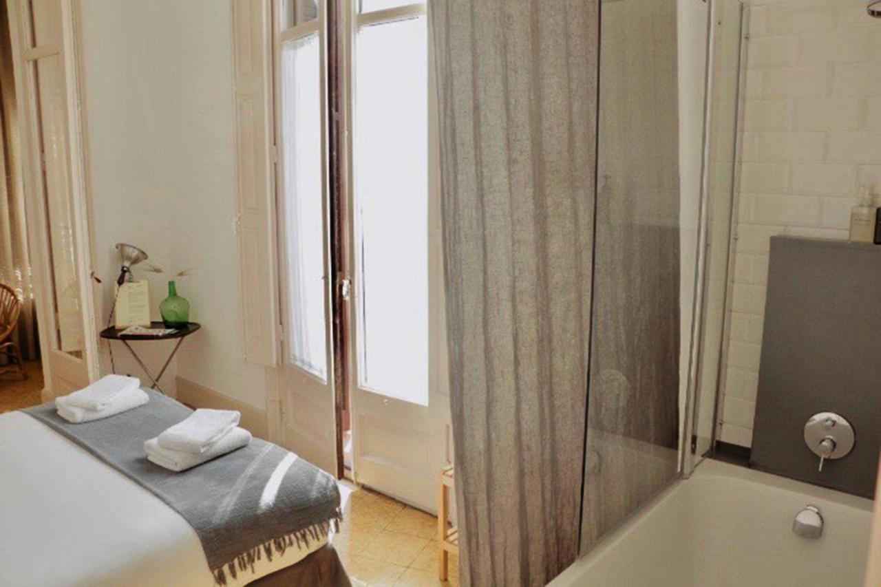 바르셀로나 라 카사 그란 비앤비 B&B 외부 사진